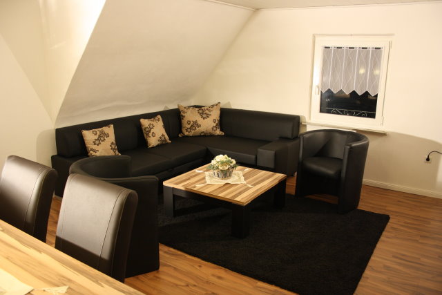 Couchbereich Ferienwohnung Koester in Hennef-Uckerath
